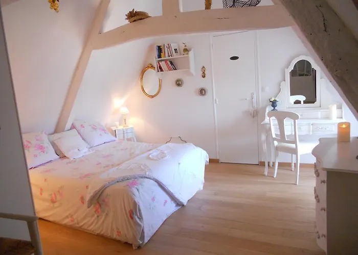 D'hotes Le Nid Du Phare Avec Option Jacuzzi Prive 4* Онфлёр